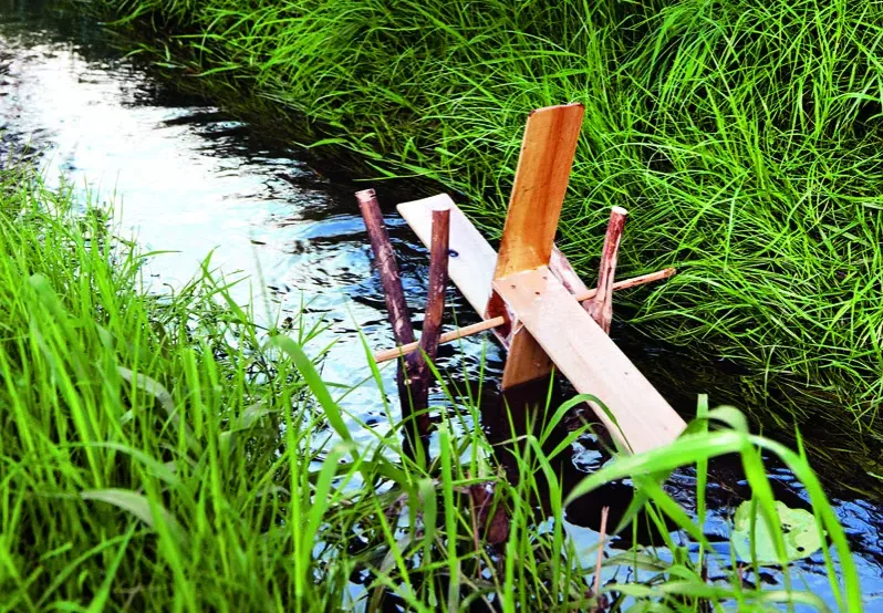 DIY Dřevěný vodní mlýnek